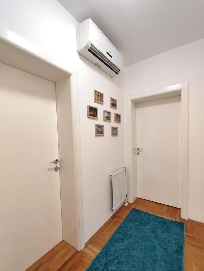 Apartman Ns Dan Private Parking Novi Sad Eksteriør billede